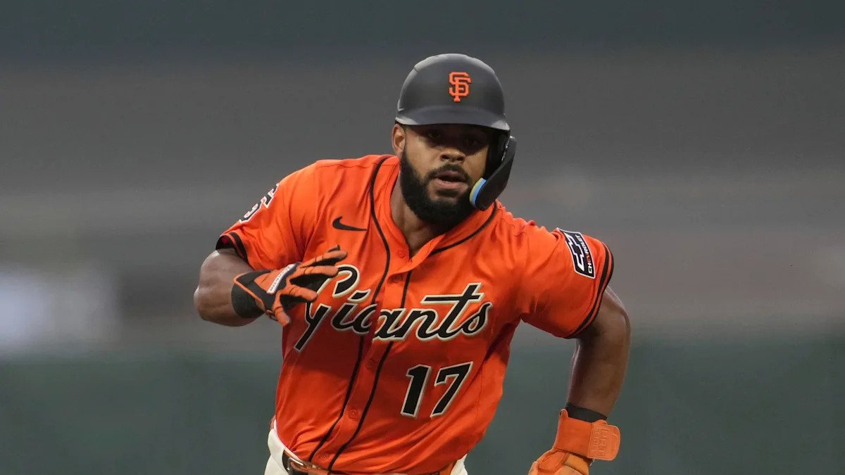 La maldición de Barry Bonds de los Gigantes termina: Heliot Ramos es el primer LF que regresa de la franquicia en el Día Inaugural desde 2007