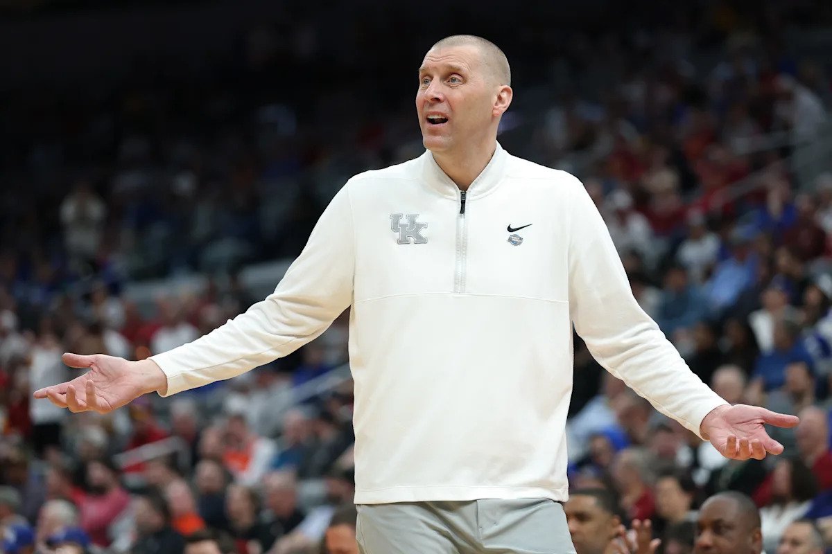 Después de la vergonzosa salida de Kentucky del torneo de la NCAA, Mark Pope ahora está en juego