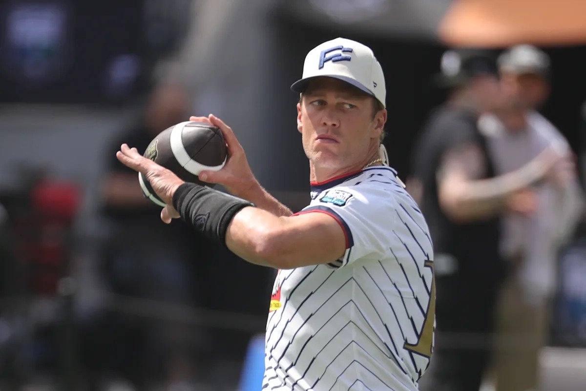 La NFL confirma la asociación de Flag Football con TMRW Sports de Tiger Woods, con el apoyo de Tom Brady, Peyton Manning y Serena Williams