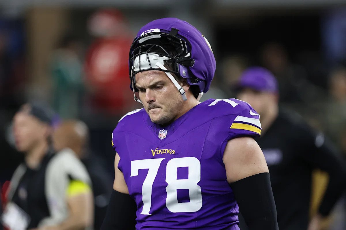 Ryan Kelly de los Vikings se retirará después de 10 temporadas