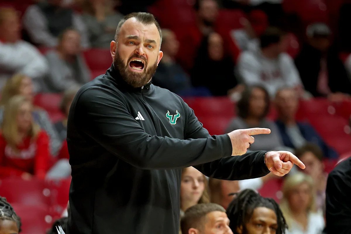 Providence contrata a Bryan Hodgson de la USF como su nuevo entrenador en jefe de baloncesto masculino