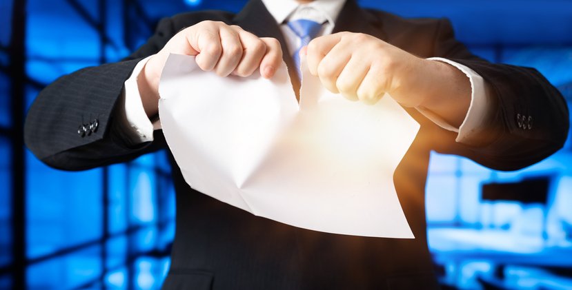 Mount Sinai lanza himno tras disputa contractual