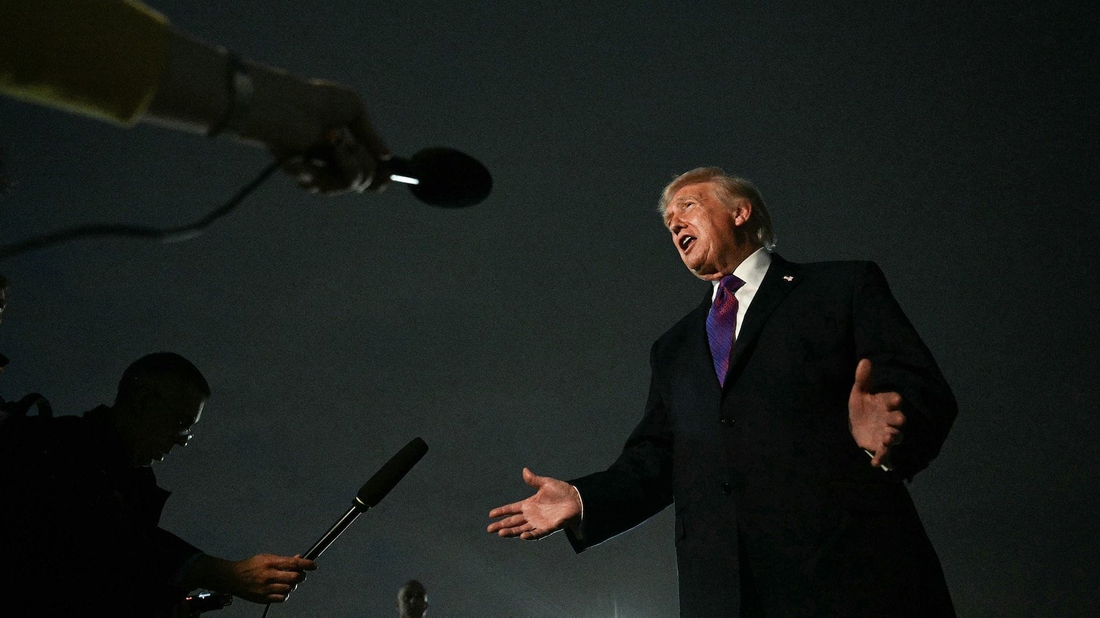 ¿Un “pequeño viaje” o una “guerra”? Son “ambas cosas”, dice Trump: ANÁLISIS