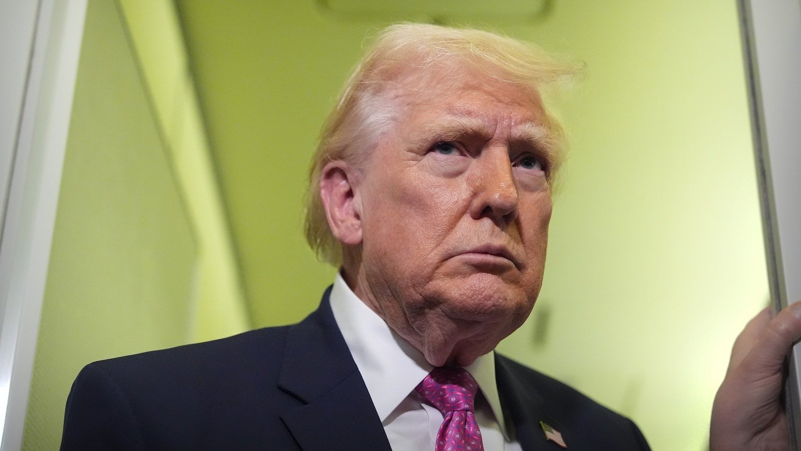 Trump promueve conversaciones sobre Irán con el líder de línea dura Mohammad Ghalibaf, pero dice “sabemos dónde vive”