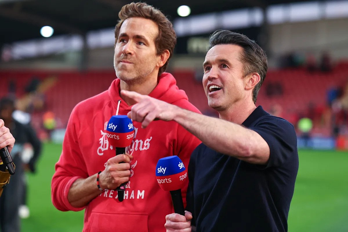 “Ryan Reynolds y Rob Mac convocarán el partido de Wrexham mientras la pareja celebra los cinco años de propiedad del club”.