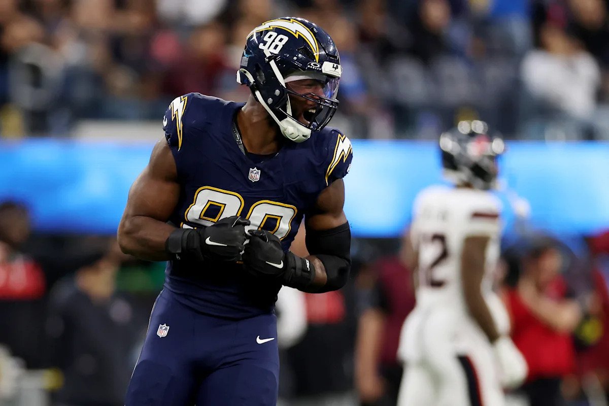 Nota de agencia libre de la NFL: el corredor de Edge Odafe Oweh recibe un trato de nueve cifras de los Commanders