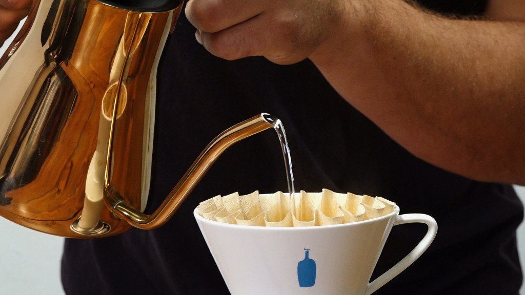 Se informa que Centurium, patrocinador de Luckin Coffee, está en conversaciones avanzadas para la botella azul – The Mercury News