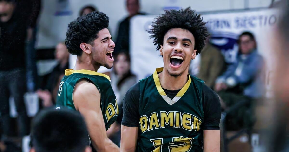Damien Boys Basketball derriba a Crespi con triples