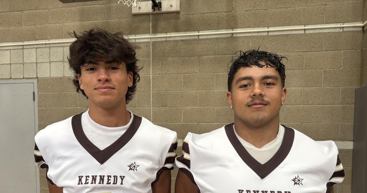 Entrevista preparatoria: Los estudiantes-atletas de fútbol son homenajeados en banquetes anuales