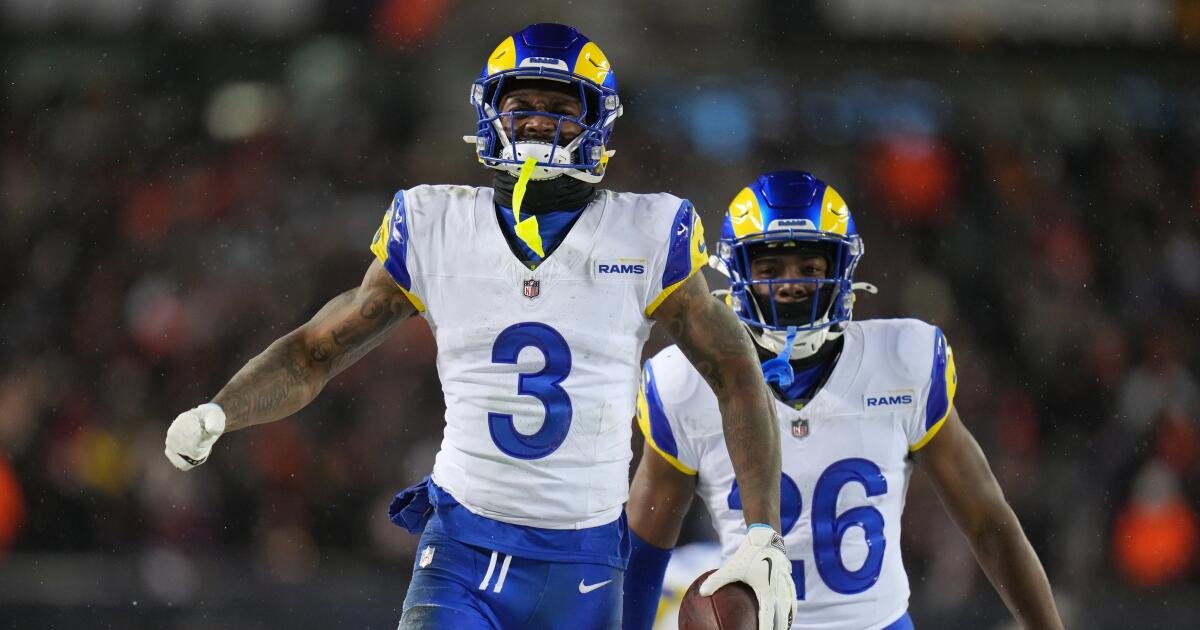 Los Rams firman a Kam Curl con un contrato de tres años con $24 millones garantizados