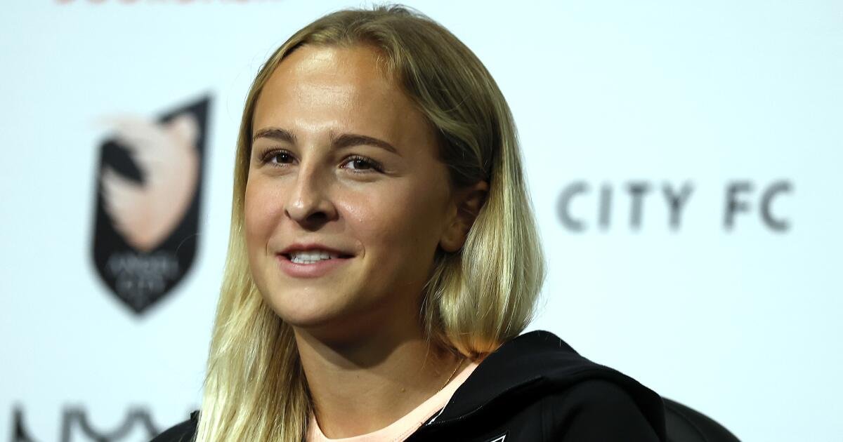 Angel City abre su quinta temporada con una contundente victoria sobre Chicago