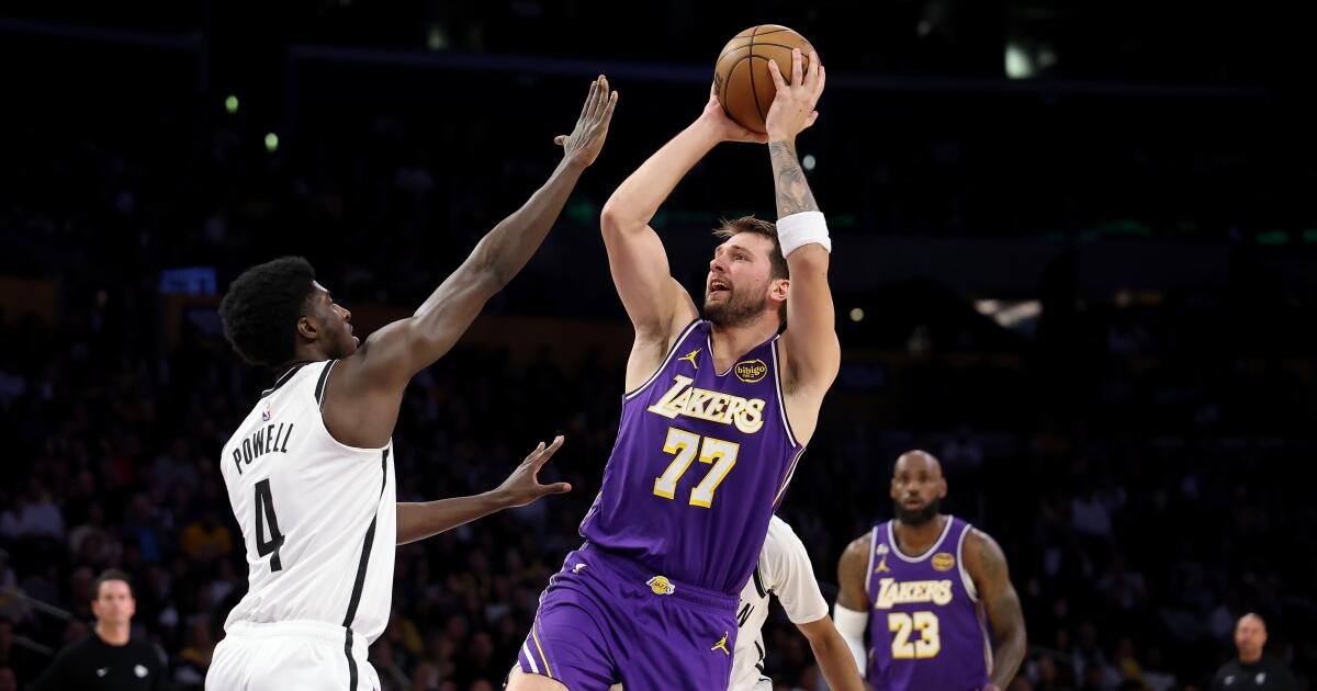 Luka Doncic de los Lakers debe esperar otra suspensión tras la técnica número 16