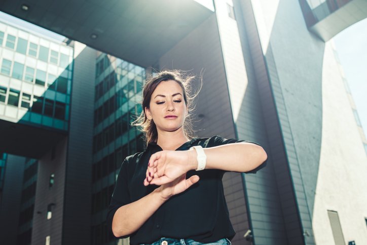 Verily y Samsung colaboran para integrar datos de relojes inteligentes en ensayos clínicos