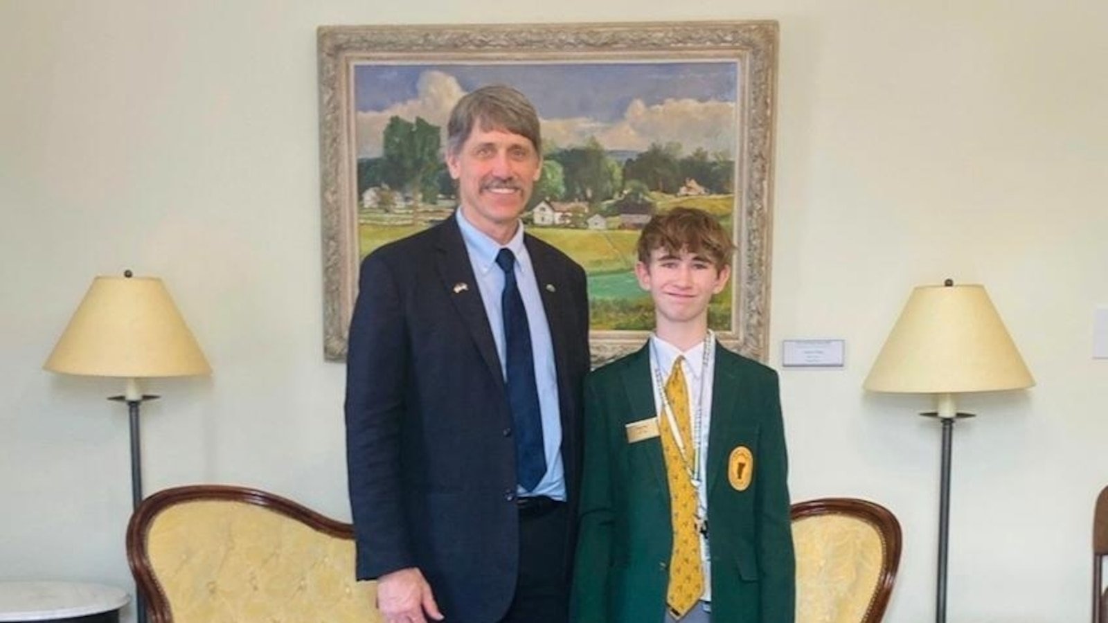 Un joven de 14 años se convierte en el primer adolescente en postularse para gobernador en las elecciones generales de Vermont