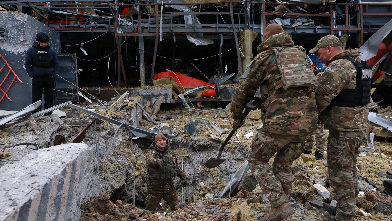 Zelensky hablará con el líder británico y el jefe de la OTAN sobre la guerra entre Rusia y Ucrania