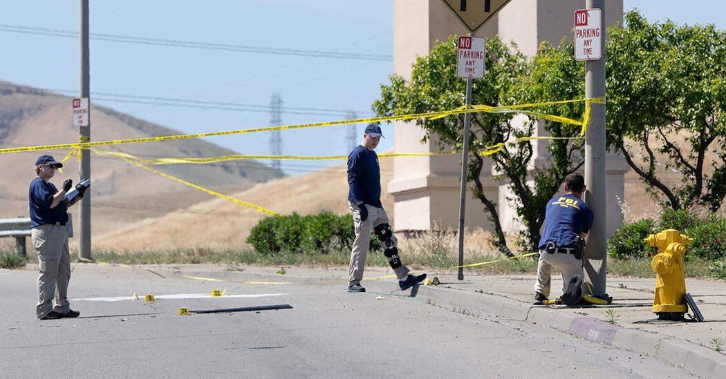 La víctima del tiroteo de ICE sufrió al menos seis heridas, según su abogado