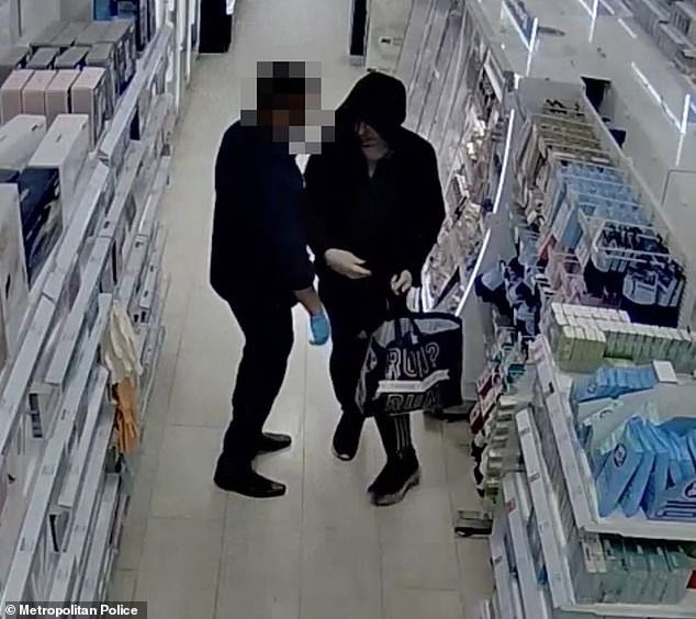 La epidemia de hurto en tiendas en el Reino Unido alcanza un récord de más de 500.000 casos a medida que aumenta el número de reincidentes