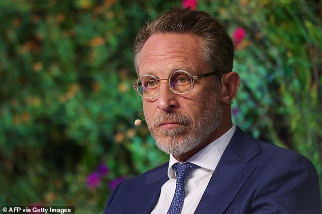 Todos los alimentos favoritos de la familia que en realidad están llenos de sustancias químicas cancerígenas altamente procesadas: cereales, bebidas y refrigerios caseros.