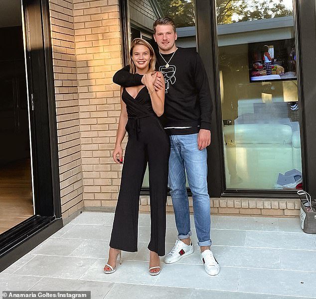 La estrella lesionada de los Lakers, Luka Doncic, se reúne con sus hijas pequeñas en Eslovenia en medio de una amarga batalla legal con su ex prometida.