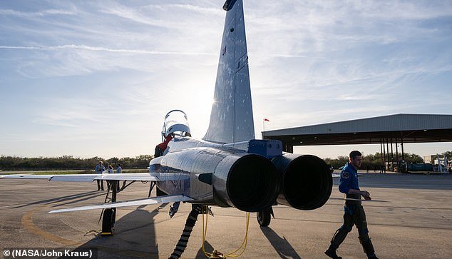 En los emocionantes vuelos “Top Gun” pilotados por el director ejecutivo de la NASA, Jared Isaacman, para celebrar a personas extraordinarias y el 250 cumpleaños de Estados Unidos.