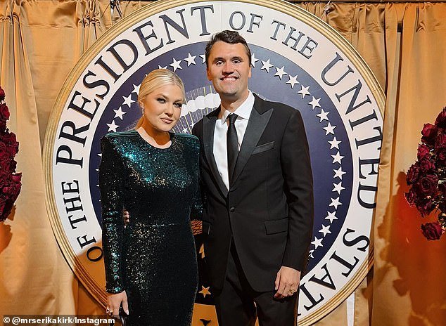 Experto en balística revela la verdadera razón por la que la bala que mató a Charlie Kirk no coincidía claramente con el rifle supuestamente utilizado por el sospechoso Tyler Robinson