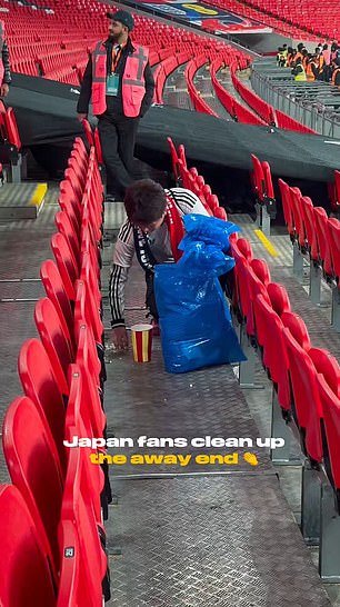 Los aficionados japoneses elogiaron su comportamiento “elegante” y “respetuoso” tras su sorprendente victoria sobre Inglaterra en Wembley en un amistoso del Mundial.