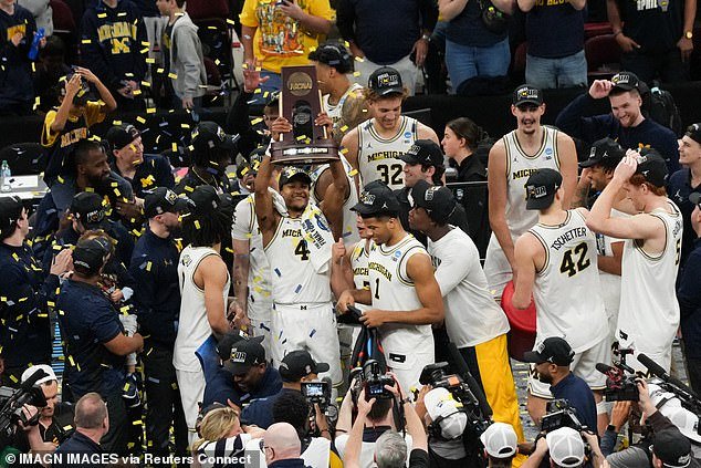 Un jugador de Michigan sufre una urgencia médica durante un entrenamiento y es hospitalizado antes de la Final Four