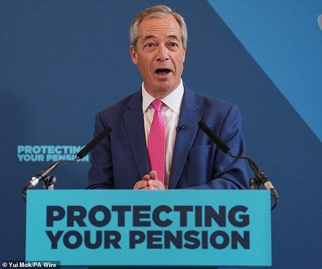 Nigel Farage se compromete a mantener el “triple bloqueo” de las pensiones estatales si se convierte en primer ministro, pero Reform UK quiere deshacerse de los sistemas del sector público “dorados”