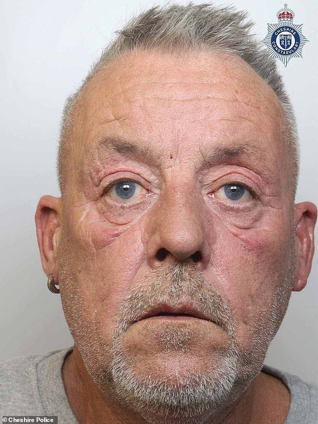 Momento aterrador: Empresario pregunta a policía: “¿Cuántos años me quedan?” después de apuñalar a su ex esposa y luego fumar tranquilamente un cigarrillo