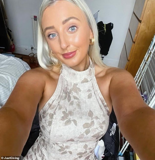 El conductor de un Jaguar de 28 años que mató a una joven pareja en un choque frontal cuando se dirigían a una escapada romántica se salvó de la cárcel.