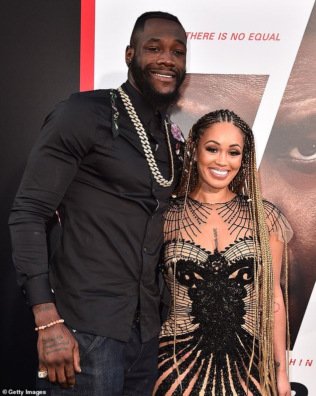 La estrella del boxeo Deontay Wilder niega las impactantes acusaciones de que “golpeó al hijo de su ex prometida y lo dejó temiendo por su vida”.