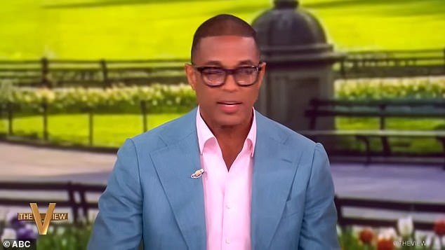 Don Lemon deja caer la palabra N cuando el ex presentador de CNN revela detalles de su arresto por agentes federales en The View.