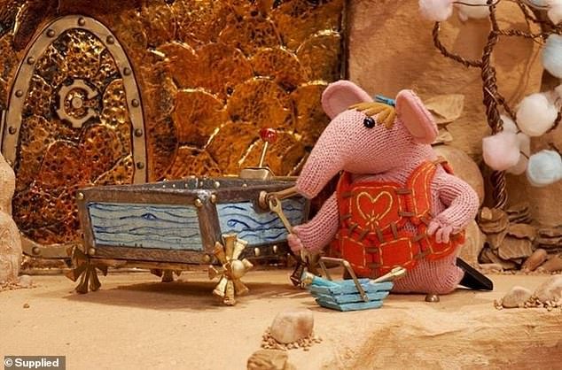 ¡Mother Clanger regresa con su familia después de 50 años! La confesión en el lecho de muerte de un ladrón que robó el muñeco de televisión infantil cuando era adolescente le da un final feliz al eterno misterio