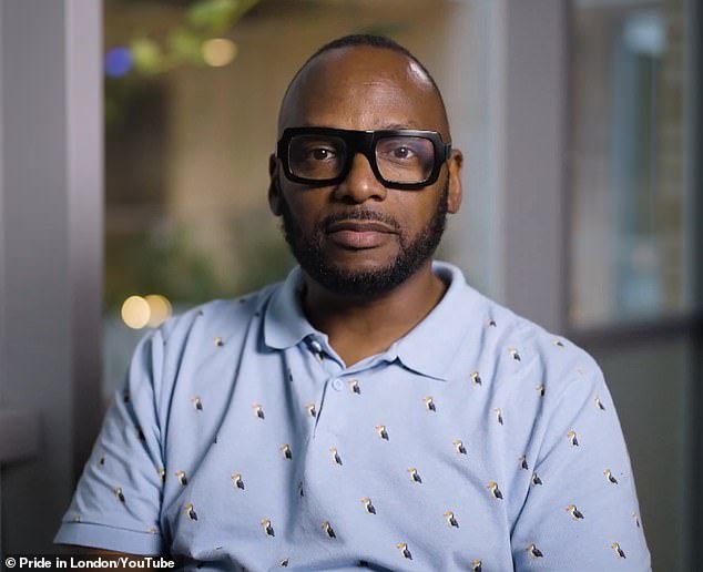 El jefe despedido de Pride en Londres afirma que fue obligado a dimitir por “directores blancos” después de ser investigado por gastar £7.000 en donaciones en productos Apple