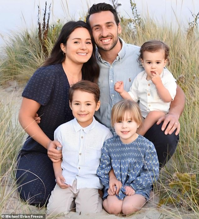 La familia canadiense de cinco miembros que vive en Martha’s Vineyard tiene prohibido volver a ingresar a Estados Unidos después de esquiar en Quebec durante el fin de semana.