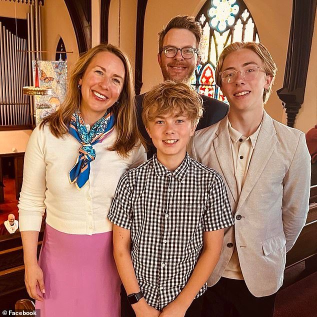 Congresista revela que su esposo durante 20 años la abandonó a ella y a sus hijos y luego pidió el divorcio