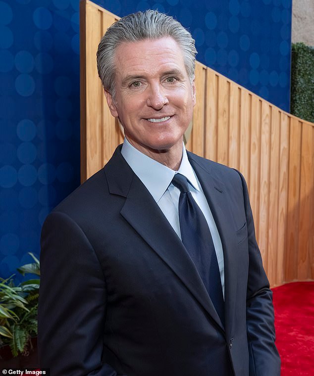 El gobernador de California, Gavin Newsom, es acusado de revelar accidentalmente un secreto sobre el deterioro cognitivo de Joe Biden