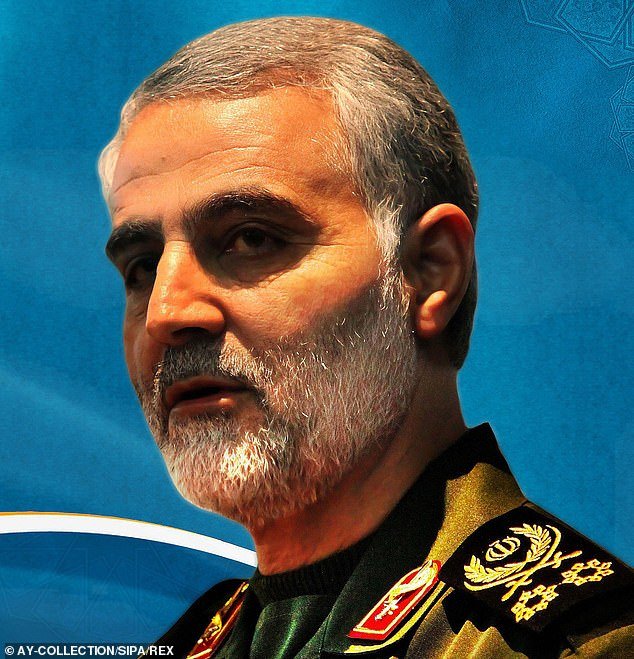 La sobrina y la sobrina nieta del famoso general iraní son arrestadas por ICE después de celebrar la muerte de soldados estadounidenses mientras vivían la buena vida en Los Ángeles, y ahora sus tarjetas verdes han sido revocadas.