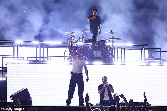 Fanáticos de March Madness furiosos después del controvertido concierto Final Four de The Chainsmokers: ‘¿Quién pidió esto?’