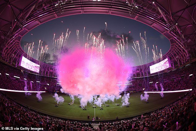 Lionel Messi hace historia mientras David Beckham celebra la inauguración del nuevo estadio del Inter Miami valorado en mil millones de dólares