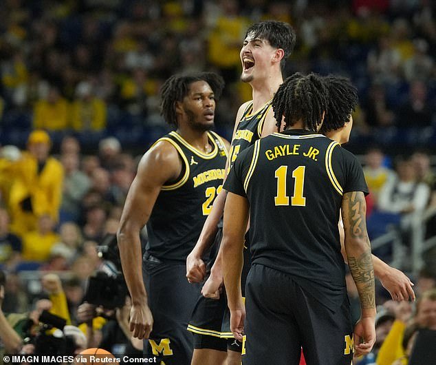 Michigan derrota a Arizona en la Final Four, preparando un juego por el título nacional con UConn