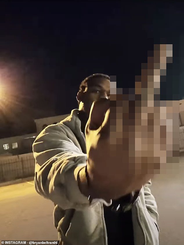 Momento impactante: la estrella de UFC Jon Jones se enfrenta enojado al conductor en un altercado de tráfico viral: ‘Necesitas calmarte’