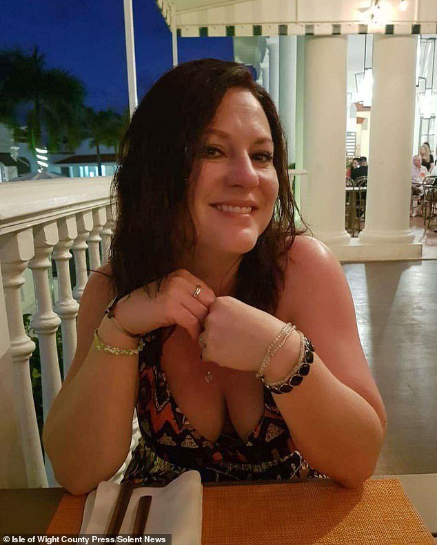 El dueño de una peluquería murió de un infarto en Nochevieja tras consumir cocaína por primera vez