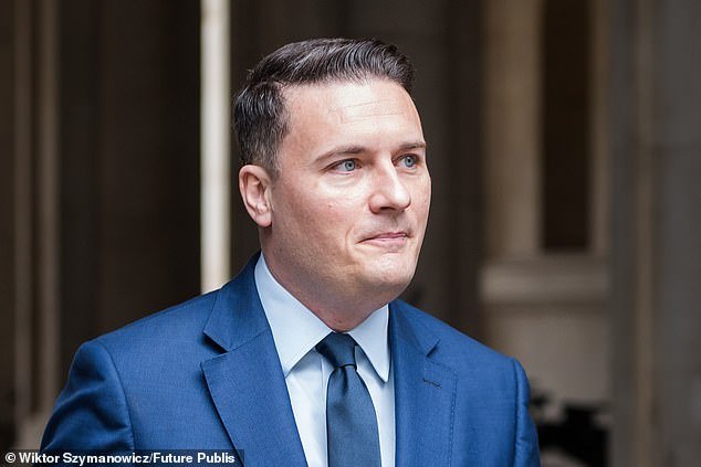 Streeting ha acusado a los médicos en huelga de intentar “engañar” al público cuando comienzan su última huelga de seis días por demandas salariales que podrían costarle al NHS £ 30 mil millones al año.