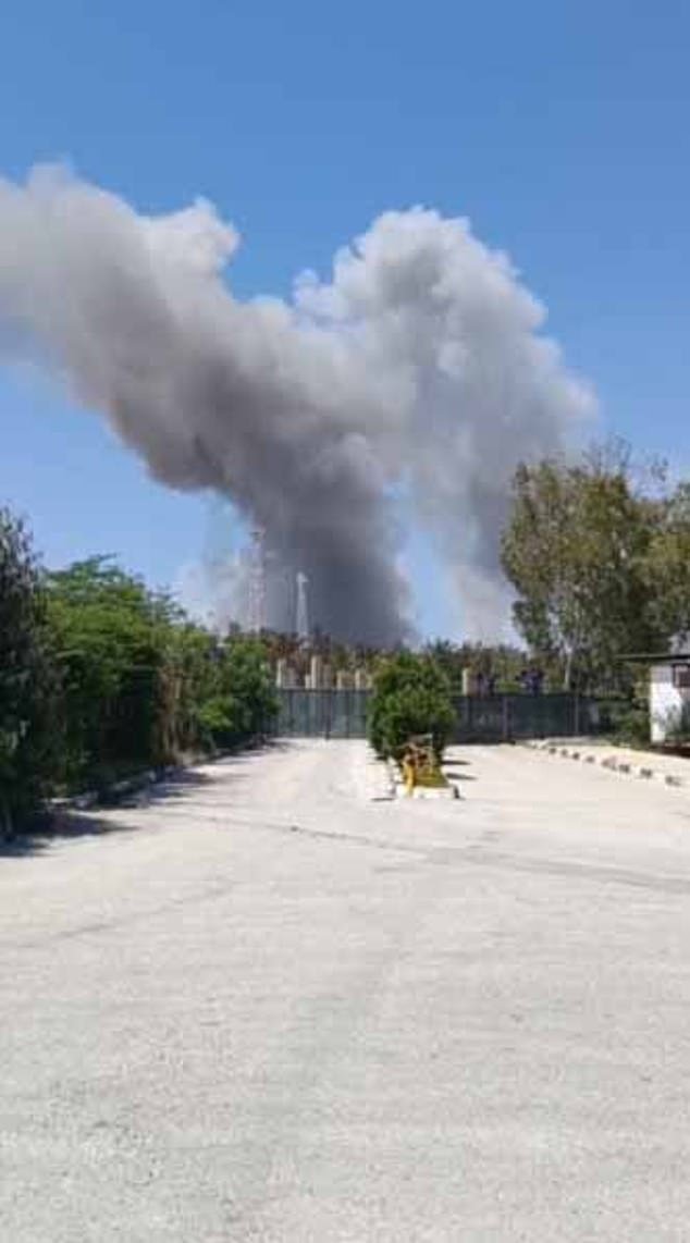 Trump le dice a Irán que “toda la civilización morirá esta noche” mientras ataca la isla Kharg horas antes de la fecha límite.