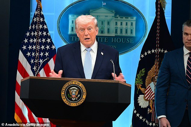 Trump declara el Estrecho de Ormuz una “empresa conjunta” con Irán, ya que el peaje de Teherán generará 1 millón de dólares por barco: “Es algo hermoso”