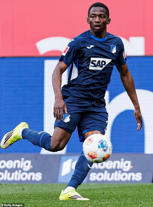 Los cazatalentos del Liverpool están observando a la estrella de la Bundesliga valorada en £ 35 millones “CADA SEMANA” en medio del impresionante estado de forma del Hoffenheim, mientras que sus rivales de la Premier League están en círculos.