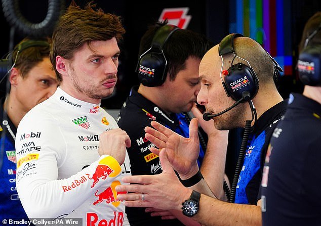 ¿Max Verstappen a McLaren? Las fichas de dominó están cayendo, y la última es enorme. Esto es lo que me dijeron los conocedores de la F1 sobre su próximo paso, el papel de Christian Horner y la tensa relación de Lando Norris con Oscar Piastri: JONATHAN McEVOY