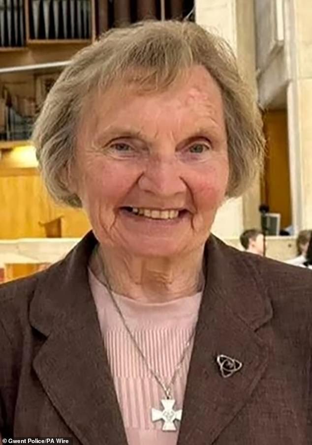 Homenaje a la monja de 87 años que murió tras ser atropellada por un coche en Gales