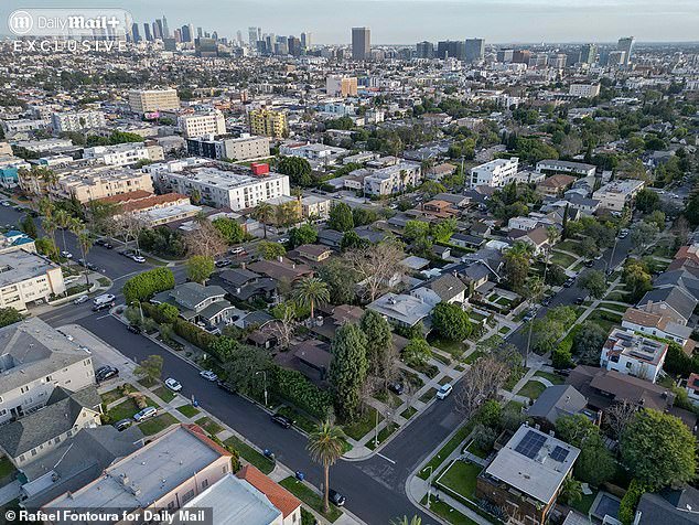 El elegante enclave del “Viejo Hollywood” cae de las estrellas a la cuneta: prados inmaculados violados por actos sexuales y mansiones de millones de dólares incendiadas con queridas mascotas